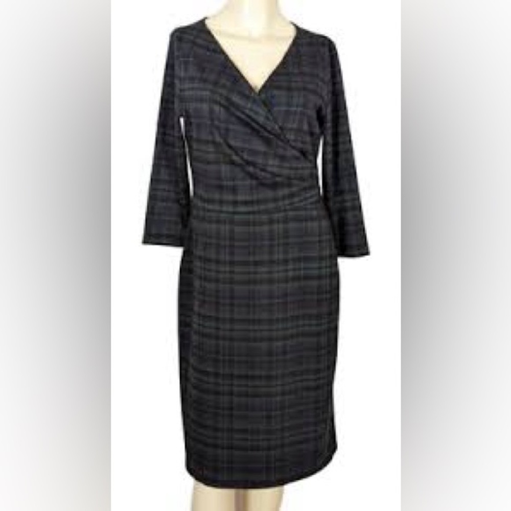 Ann Taylor green plaid knee length wrap around dress size 14. - NWT